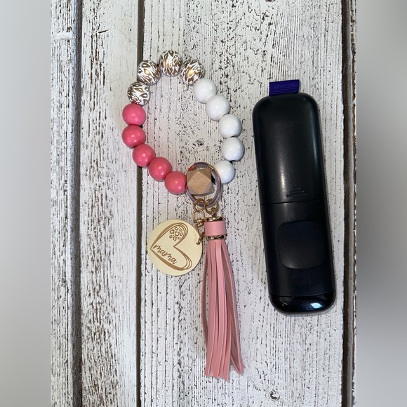 MAMA Keychain 💞 - Picture 3 of 3